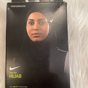 Nike Pro Hijab